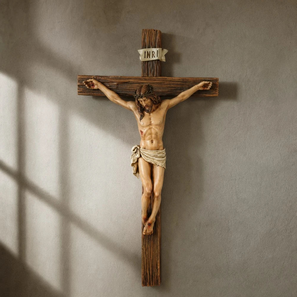 Crucifijo de pared renacentista hecho a mano